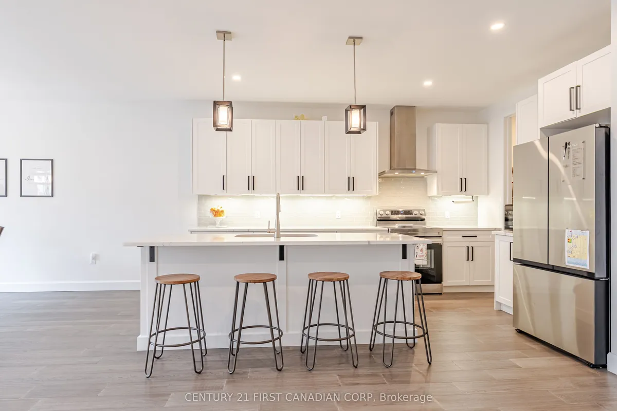 1277 SANDBAR Street, ON N6G 0Y3