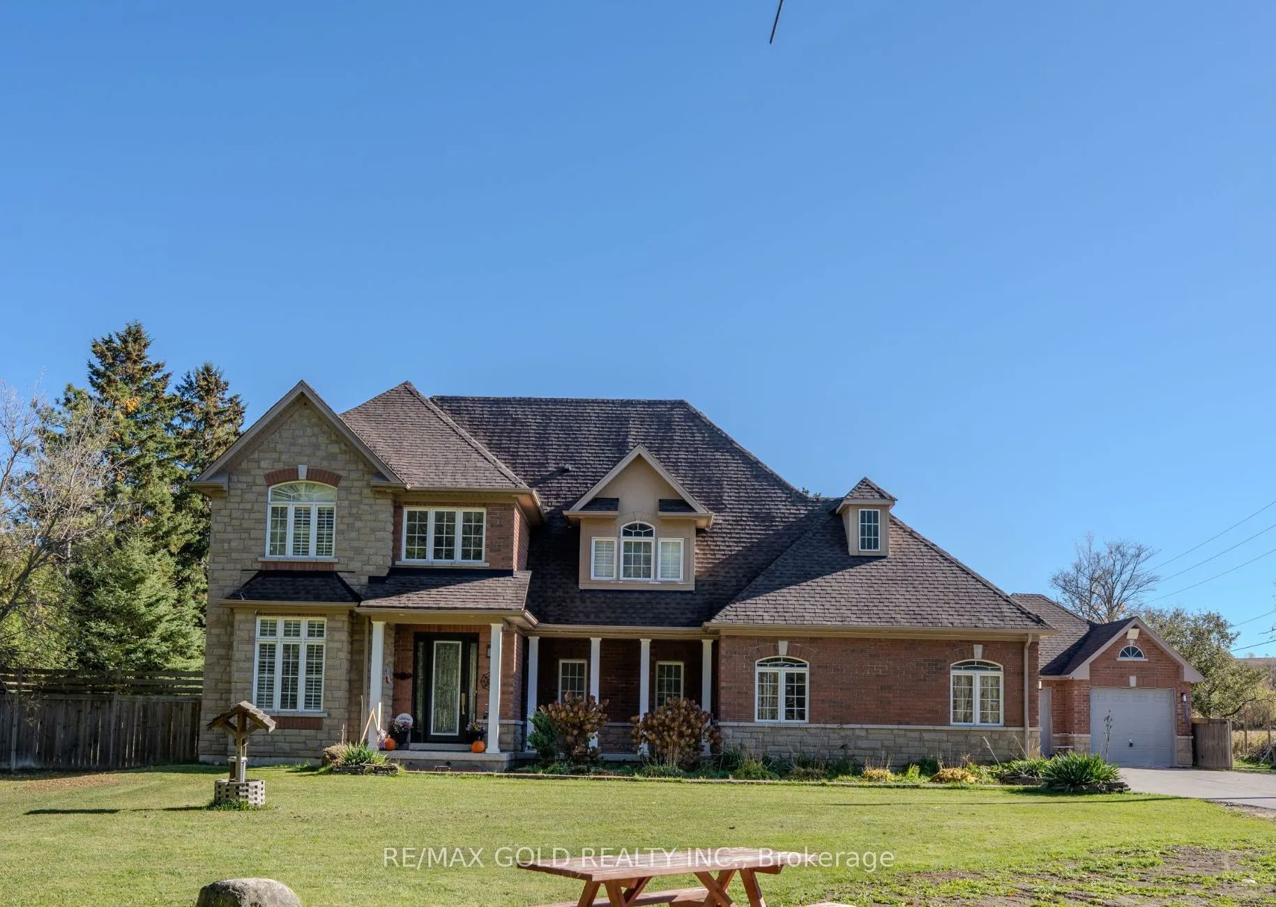 9465 17th Side Road, ON N0B 1Z0