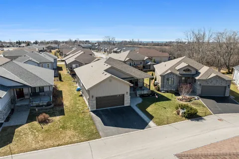 5 Conger Drive, ON K0K 3L0