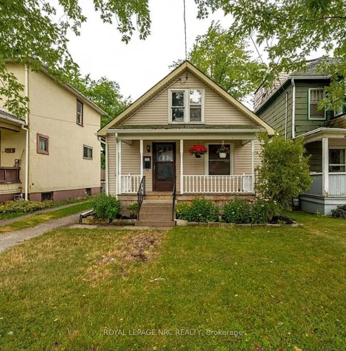 154 MAPLE Avenue, ON L3C 5G4