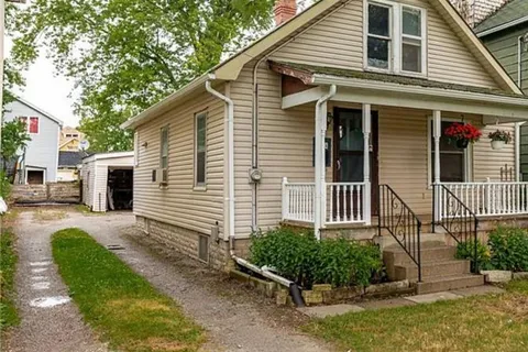 154 MAPLE Avenue, ON L3C 5G4