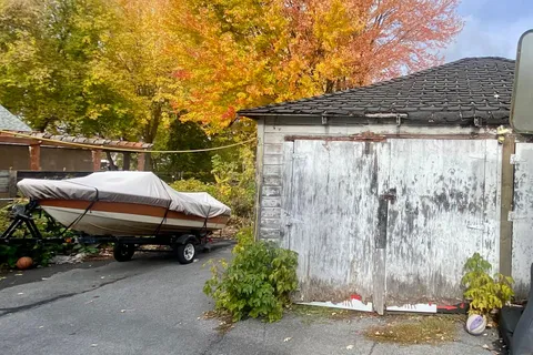 221 5th Street, ON K6H 2L7