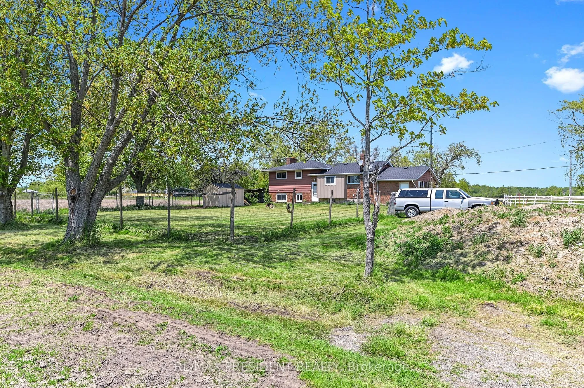 40233 Forks Road, ON L0S 1V0