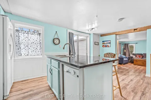 590 QUEEN Street, ON K7G 2B1