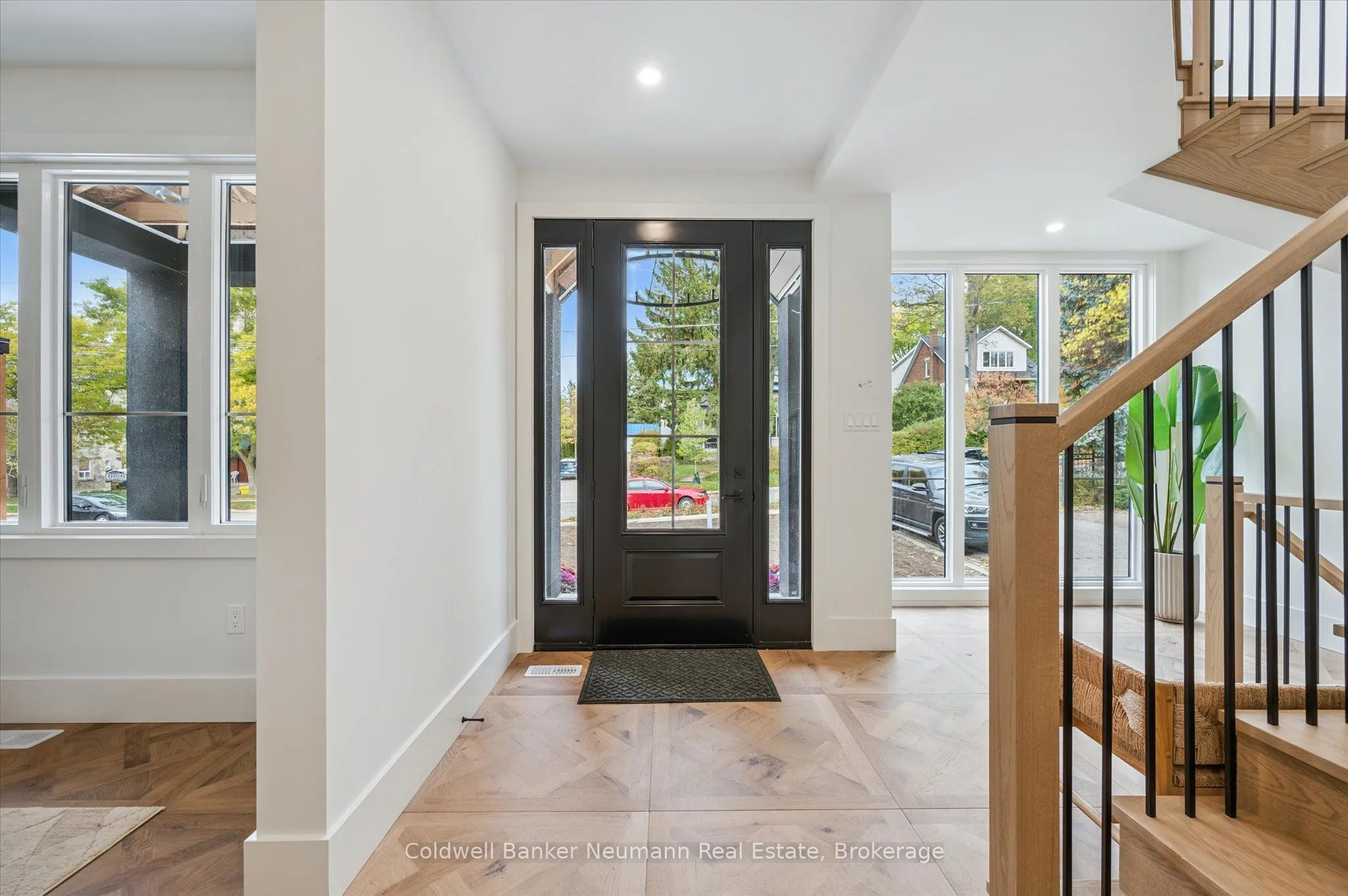 126 Oxford Street, ON N1H 2M7