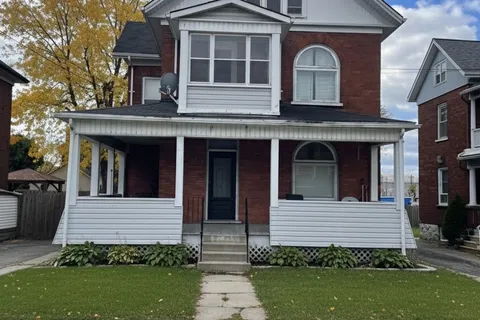 28 MCEWEN Avenue, ON K7A 2K4