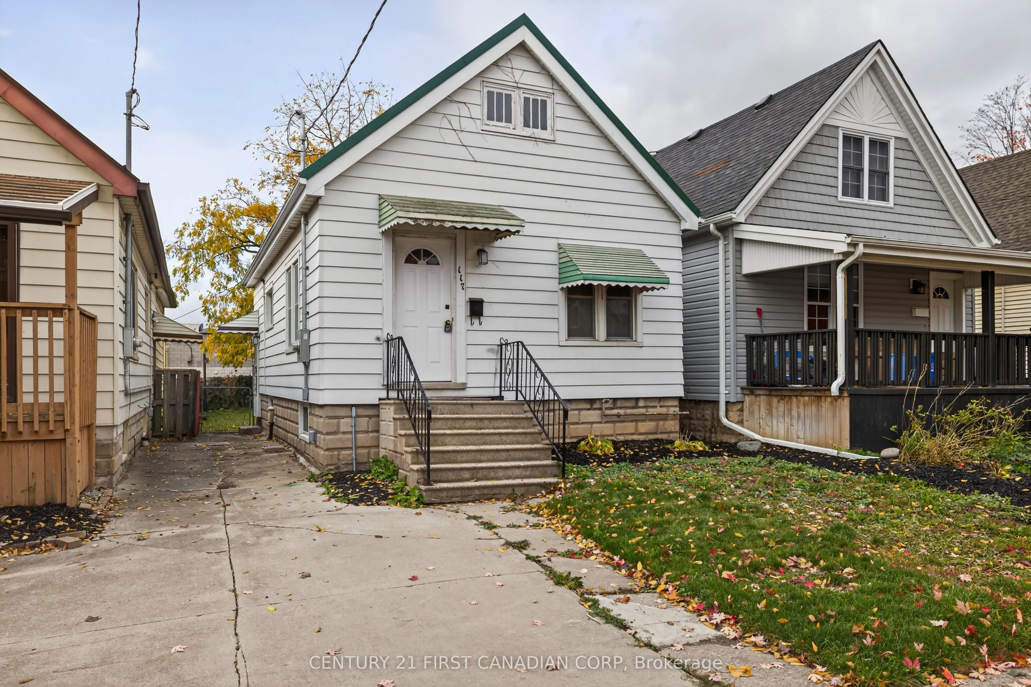 117 Sterling Street, ON N5Y 1Y9