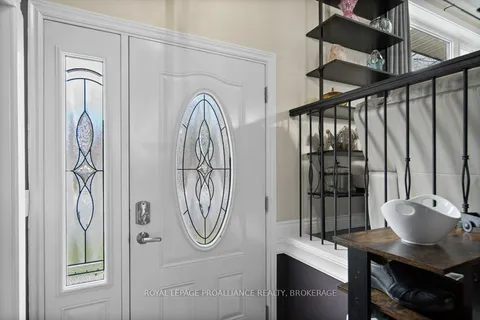 2 Potter Drive, ON K0H 2H0