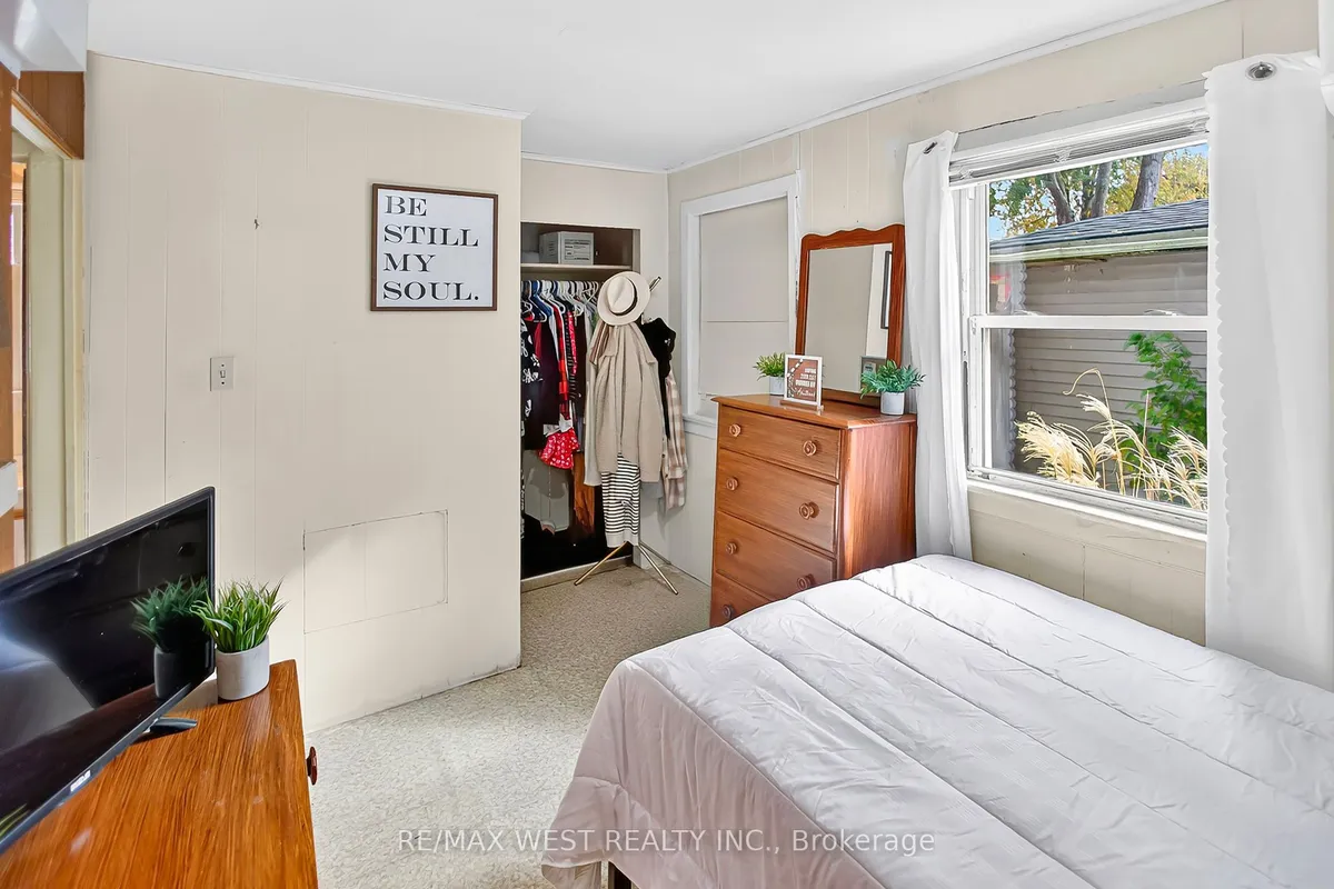 2018 Yonge Street, ON N0N 1C0