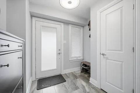 214 Dragonfly Walk, ON K1W 0J8