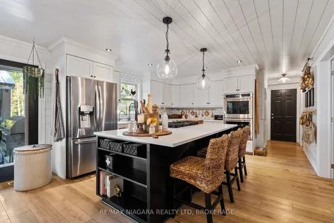 51268 Tunnacliffe Road, ON L0S 1V0