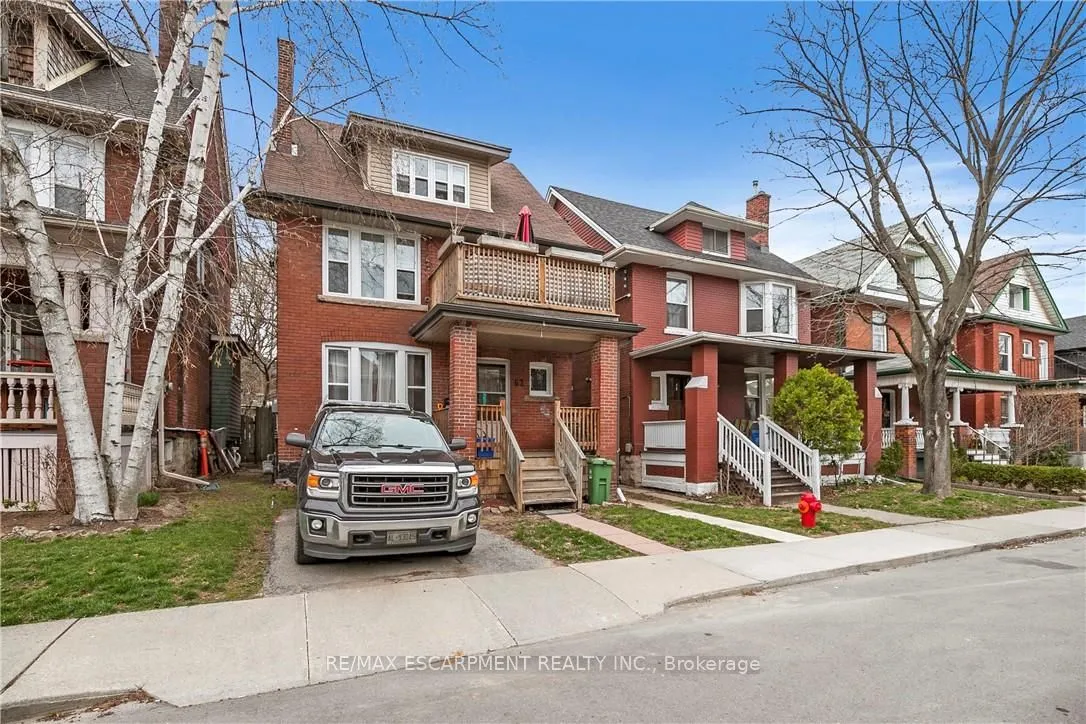 62 Barnesdale Avenue, ON L8M 2V4