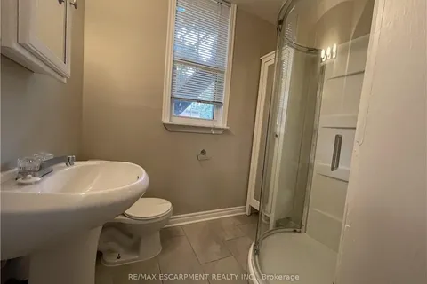 62 Barnesdale Avenue, ON L8M 2V4