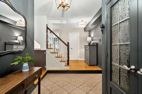 77 Armagh Way, ON K2J 4C1