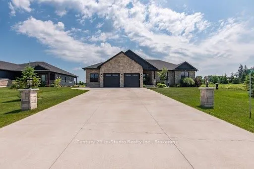 33 Nickason Drive, ON N0H 1A0