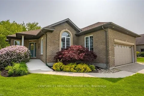 2 Hunter Drive, ON N0E 1M0