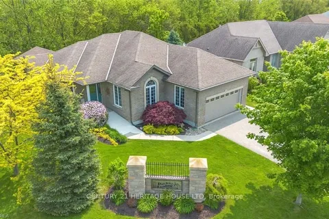 2 Hunter Drive, ON N0E 1M0