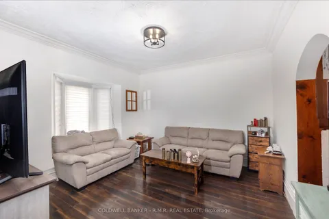 52 Glenelg Street, ON K9V 1Z3