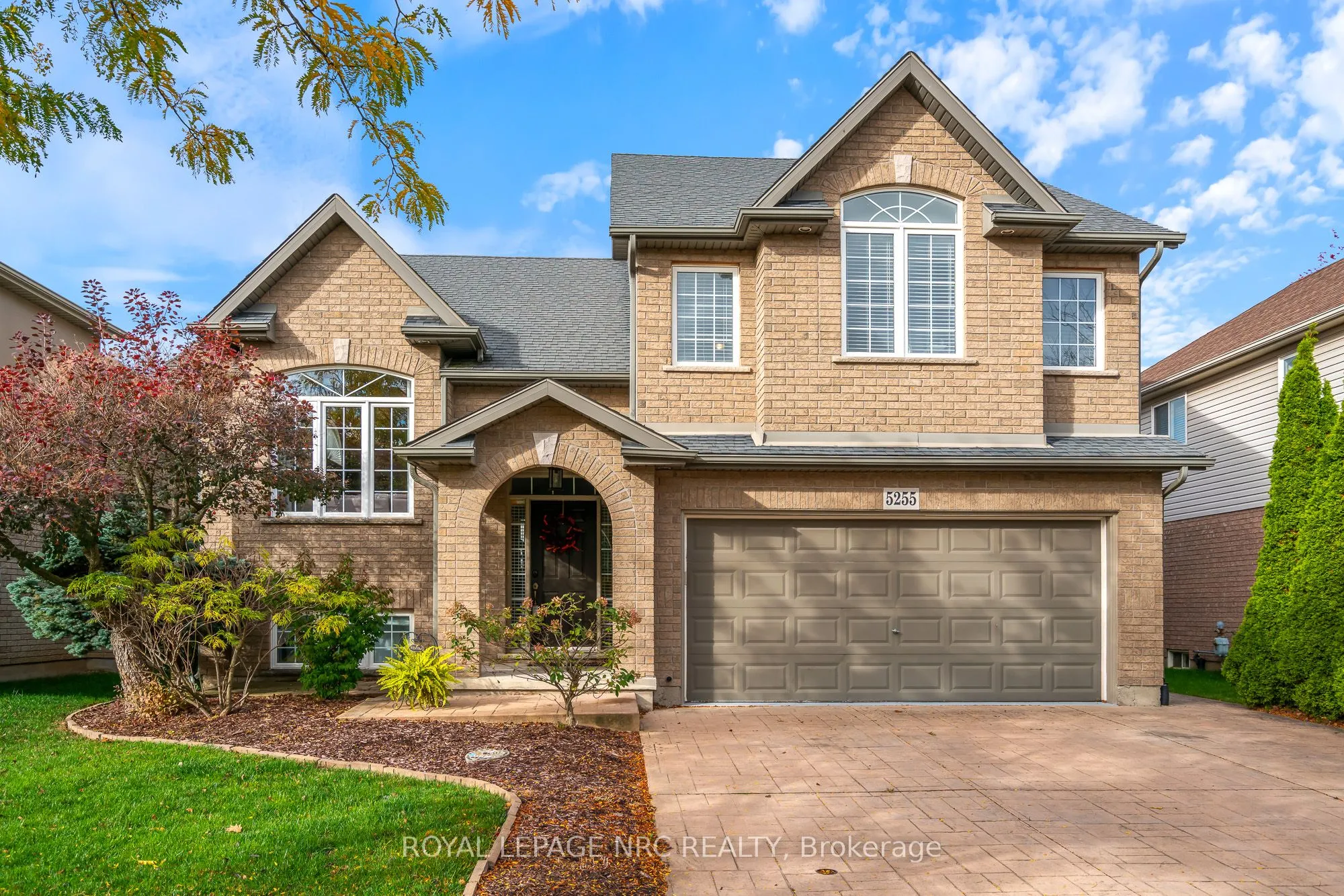 5255 White Dove Parkway, ON L2H 3M5