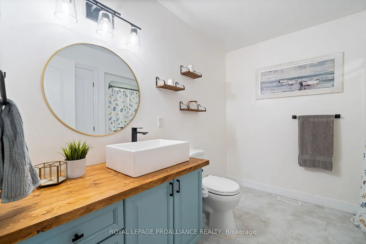 8 Henderson Lane, ON K0K 1H0