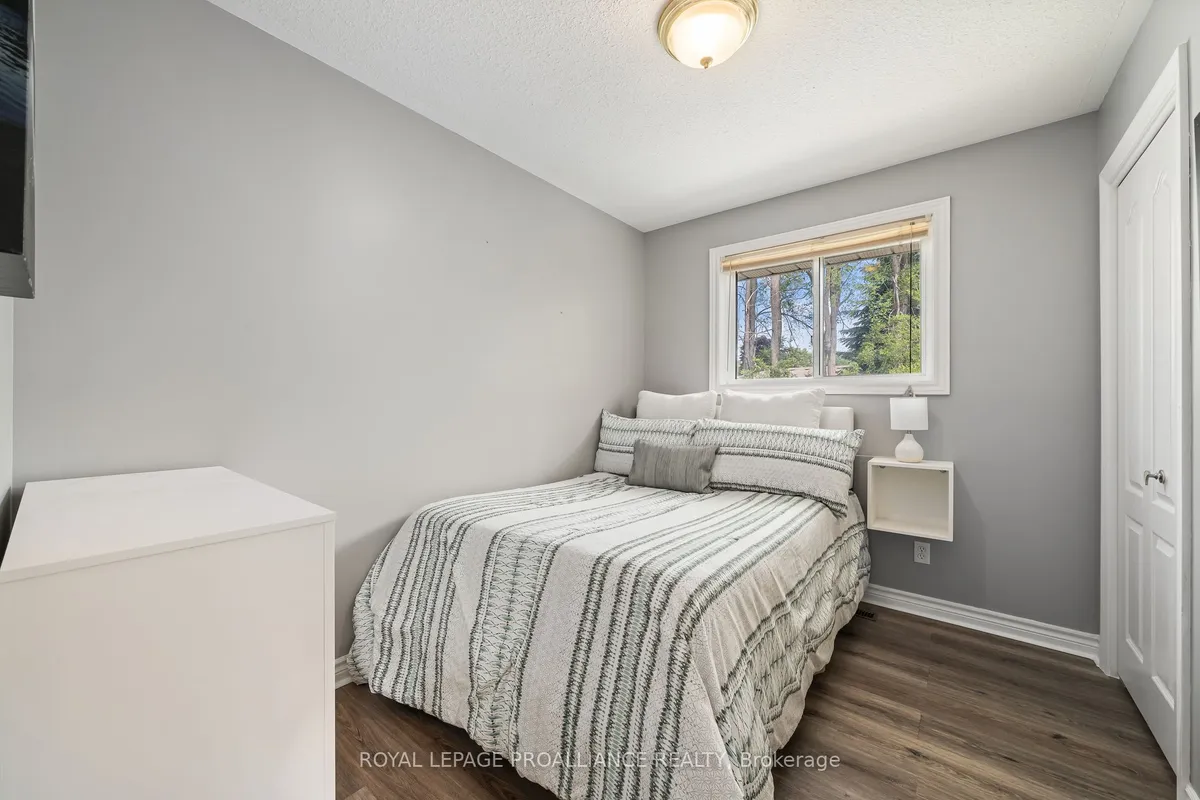 8 Henderson Lane, ON K0K 1H0