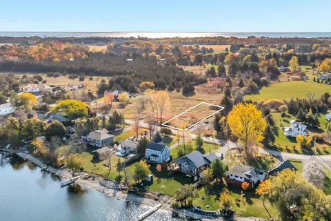 226 Prinyers Cove Crescent, ON K0K 2T0