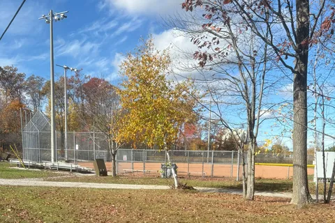 140 Fernwood Drive, ON P1P 1P4