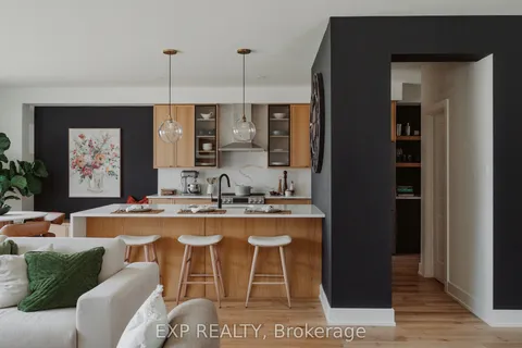 153 Craig Duncan Terrace, ON K2S 3C5