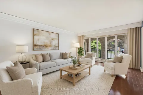 10 Villa Court, ON L8W 1M2