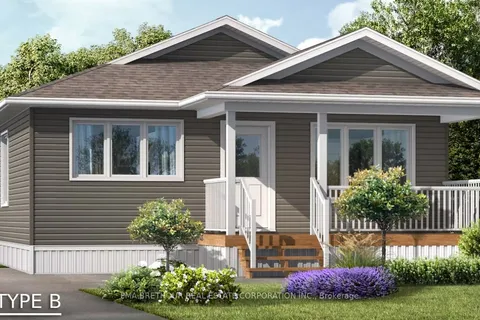 18 Bluffs View Boulevard, ON N7A 0C1