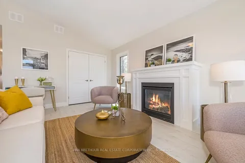 21 Bluffs View Boulevard, ON N7A 0C1