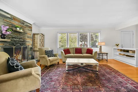 128 Oneida Boulevard, ON L9G 3C9