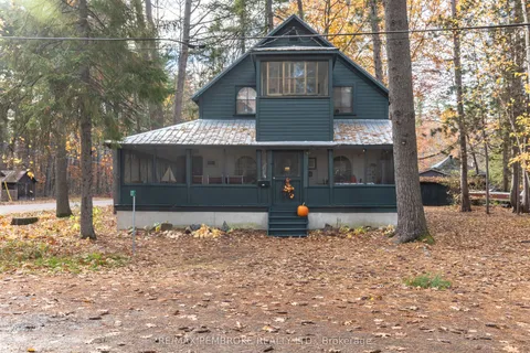 127 Alexandra Street, ON K8H 2R2