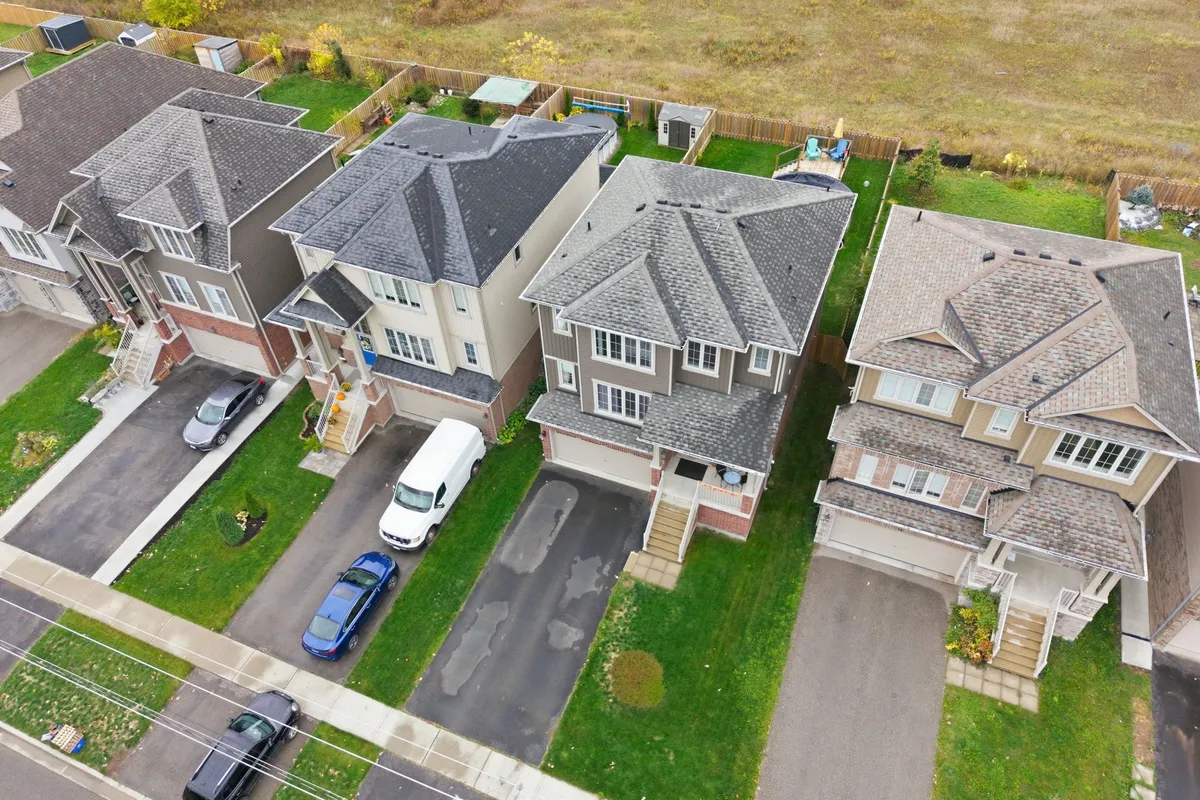 383 ERIE Avenue, ON N3S 0E6