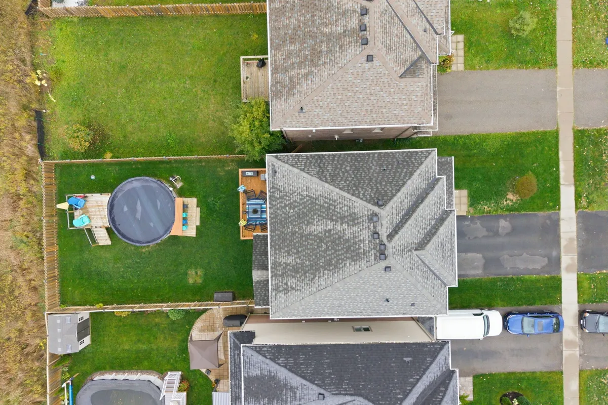 383 ERIE Avenue, ON N3S 0E6