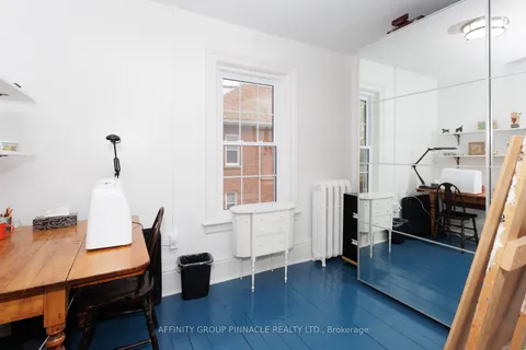 12 Russell Street, ON K9V 1Z8