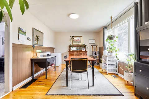 35 Caroline Street, ON L1A 1Y6