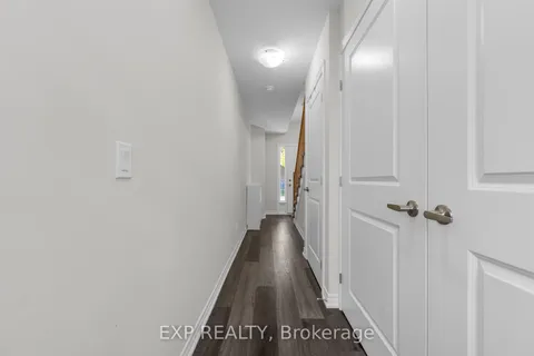 19 Picardy Drive, ON L8J 0M7