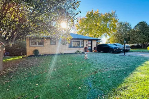 317 Carling Terrace, ON N0G 2W0