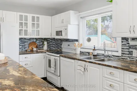 518 Rose Avenue, ON K9J 4E7