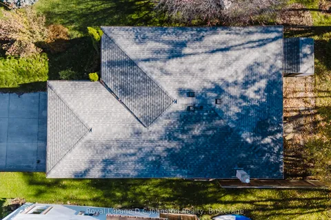 665 7TH Street, ON N4K 1J7