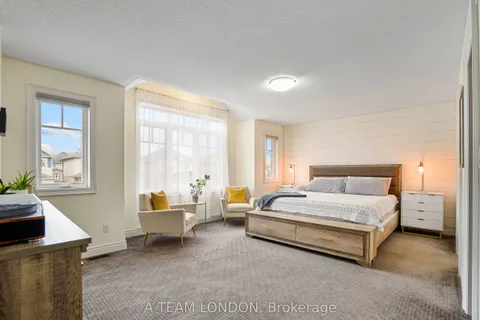 2479 Seven Oaks Ridge, ON N6M 1G5