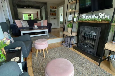 90 THAETER Lane, ON K0L 1C0