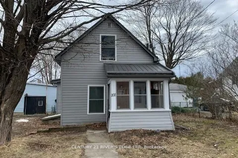 101 Schofield Avenue, ON K6V 4M7