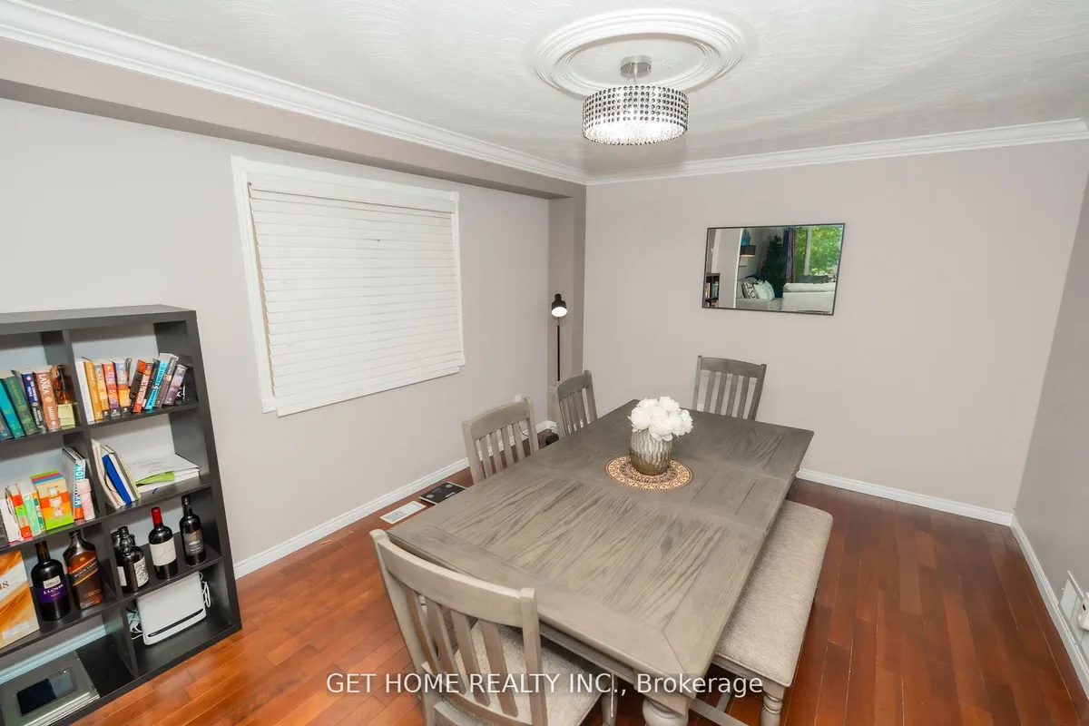 111 AUBREY Avenue, ON L8J 2T2