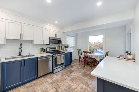 446 Abound Crescent, ON K9J 8S2