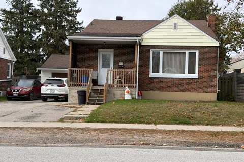 973 Ann Street, ON P1B 5M3