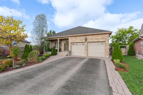 25 Horton Place, ON K9V 0C2