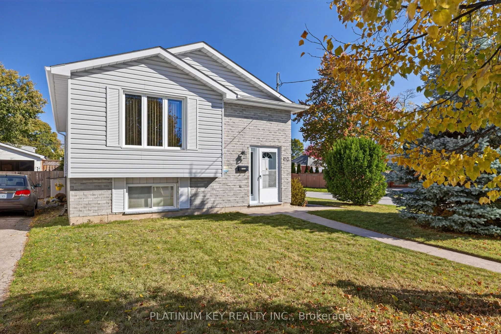 152 Elgin Street, ON N5Z 2T8