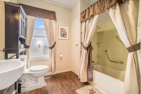 90 Main Street, ON K0G 1G0